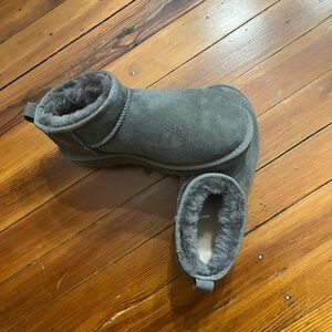 UGG Classic Ultra Mini